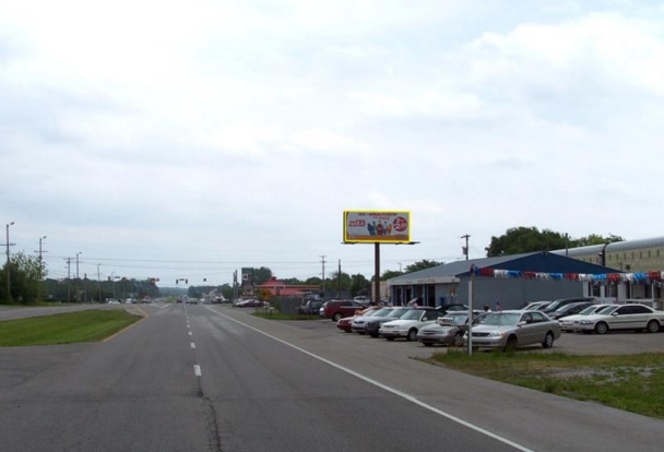 Location photo for NW Broad St near Roselawn Funeral Home & Memorial Gardens (Murfreesboro)