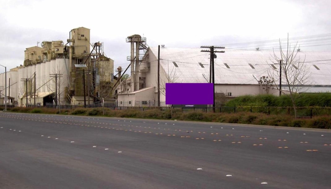 Location photo for East St near Yolo County Fair Office (Woodland)