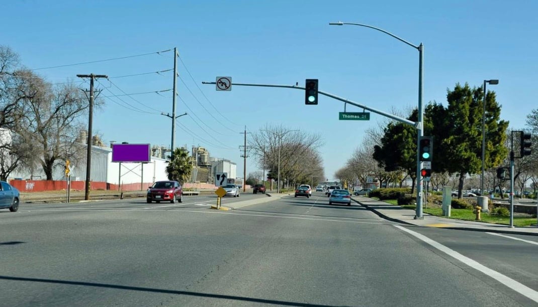 N/L E. Main E/O E. Street (Woodland) F/W Media