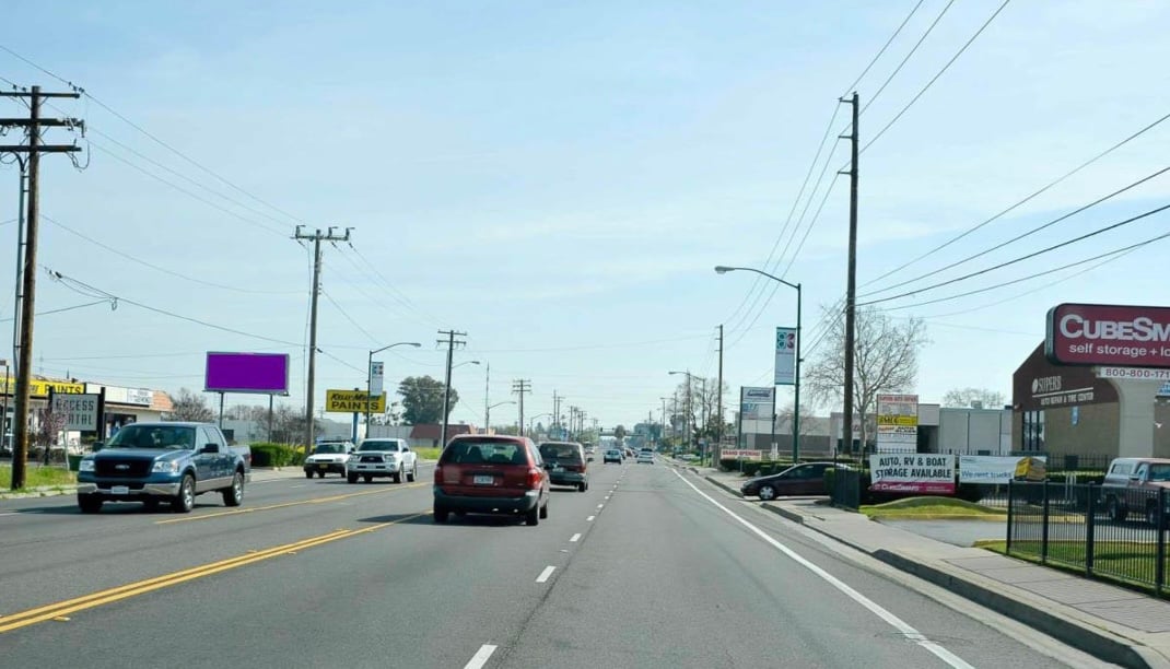 Florin .25 mi W/O 27Th St. N/S F/W Media