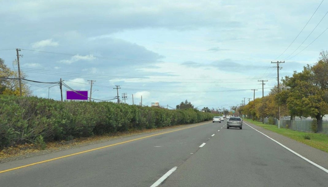 Freeport Blvd. & 49Th Ave. W/S F/S Media