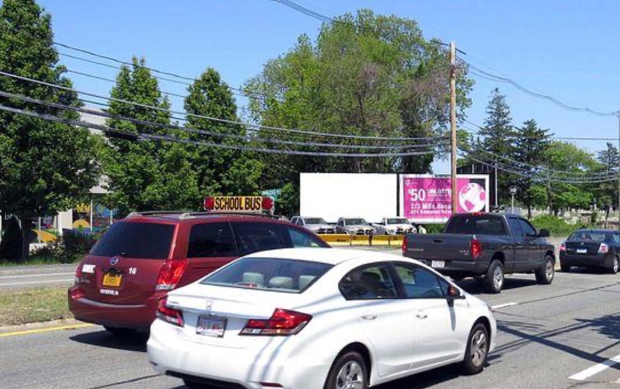 Location photo for Middlesex Ave near State Rd Shaw's, North Dartmouth (Dartmouth)