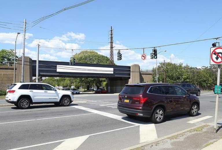 Location photo for North Ocean Ave CL 575ft S/O Sunrise Hwy F/S - 1