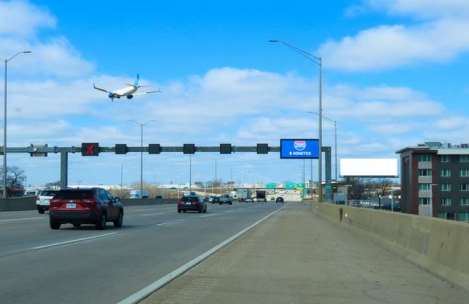 Location photo for Morse Ave near Wolff's Flea Market - Rosemont (Rosemont)