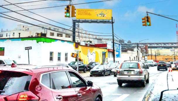 Location photo for 43rd Rd near Court Sq-23 St, LIC (Queens County)