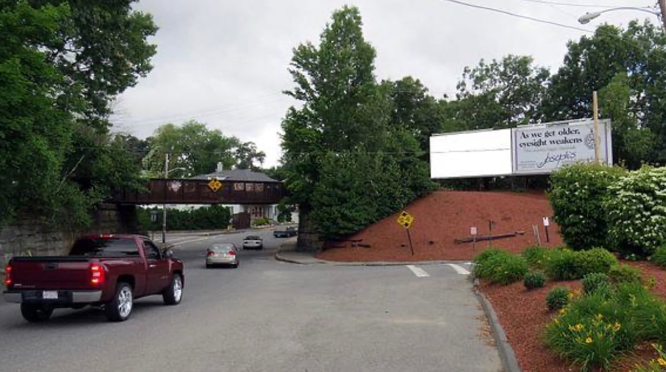 Location photo for Lancaster St near Hannaford Northgate Plaza Shopping Center (Leominster)