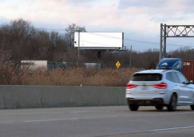 Location photo for 120th Ave near Welcome to Illinois Sign (Kenosha)