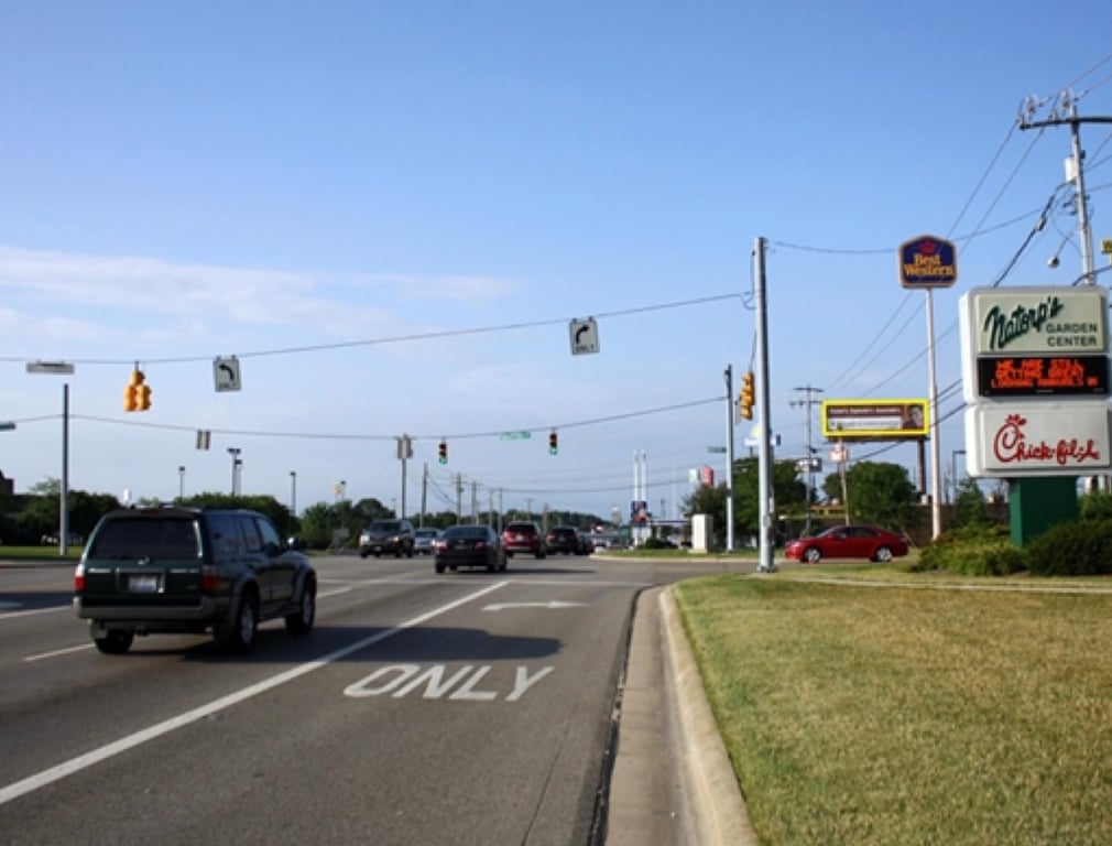 Location photo for Mason Montgomery Rd near Fields Ertel Rd & Royal Point Dr (Mason)