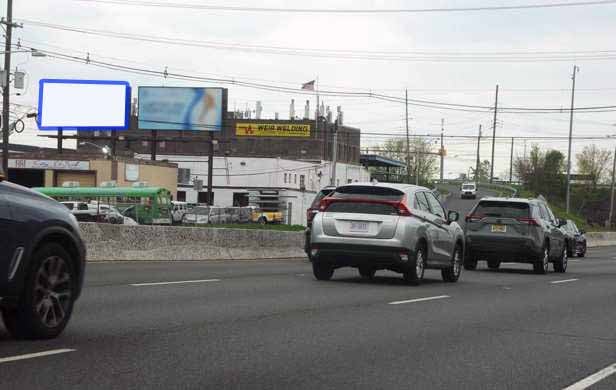 E/S Rt 17 N/O Paterson Plank Rd Carlstadt F/N Media