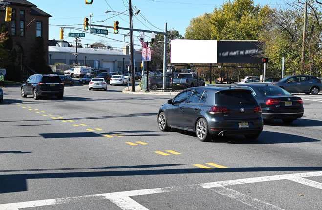 Location photo for Main Ave near Locust Ave at Strong St (Wallington)