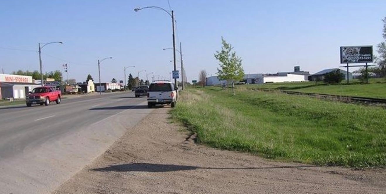 US 71 0.4 mi S/O E. 30th St. WS F/N Media