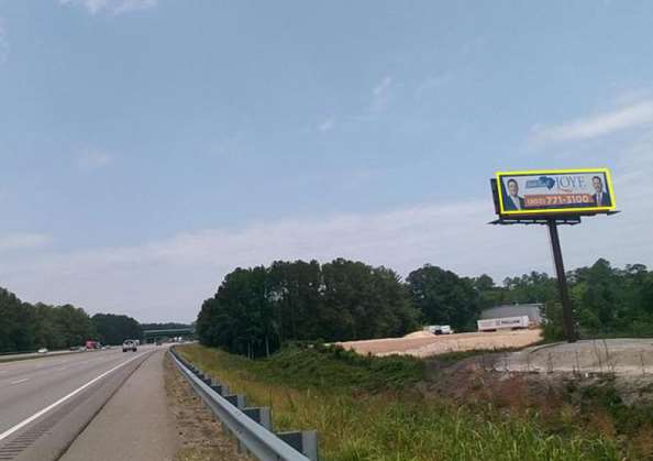 E/S I-77 .7 MILES N/O TWO NOTCH Media