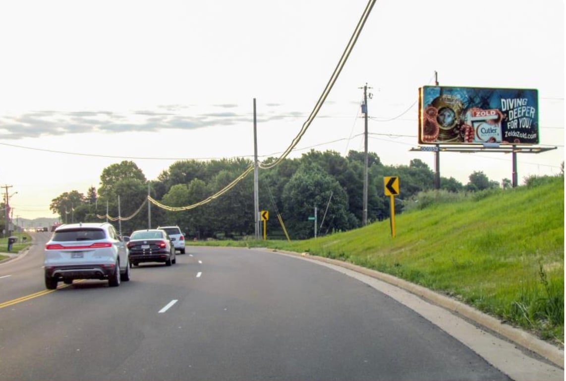 Portage St SS 528ft W/O Burgundy Av F/W - 2 Media