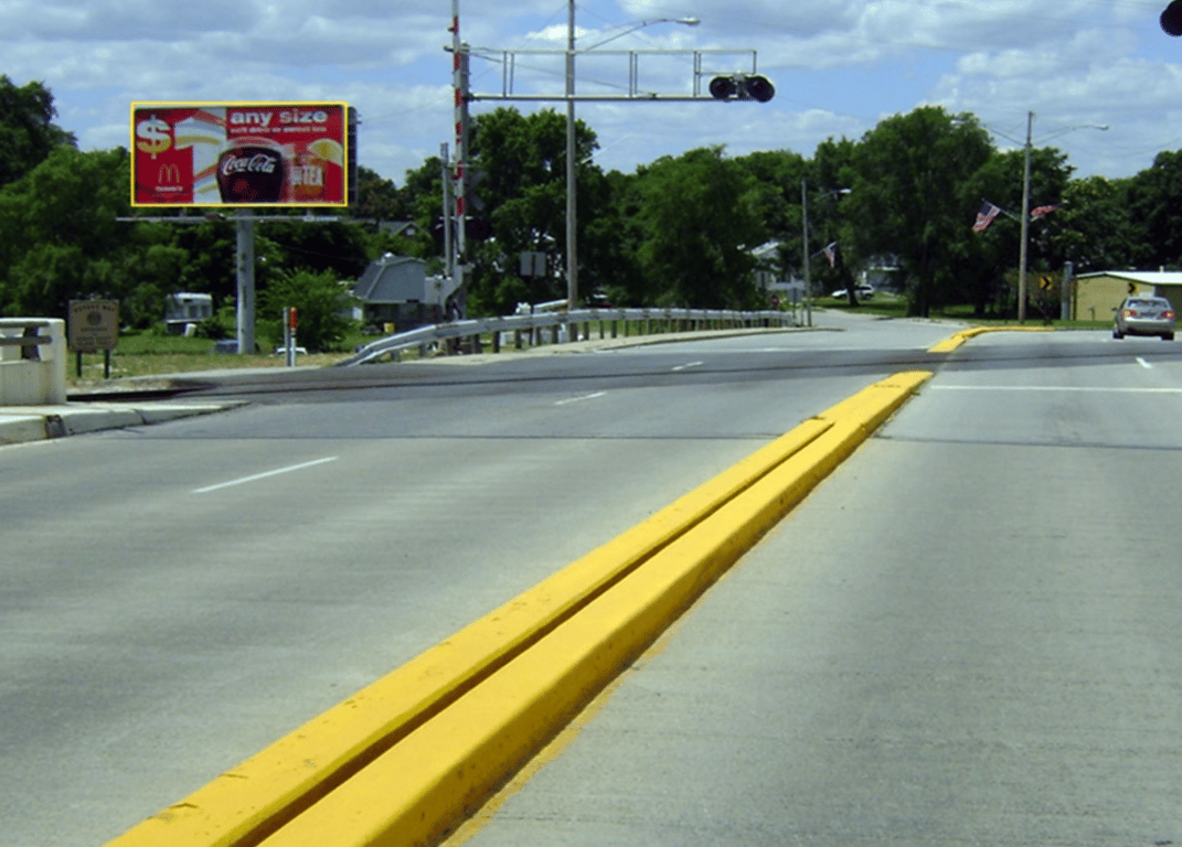 HAYES 500' E/O AVIS-FREMONT SFE Media