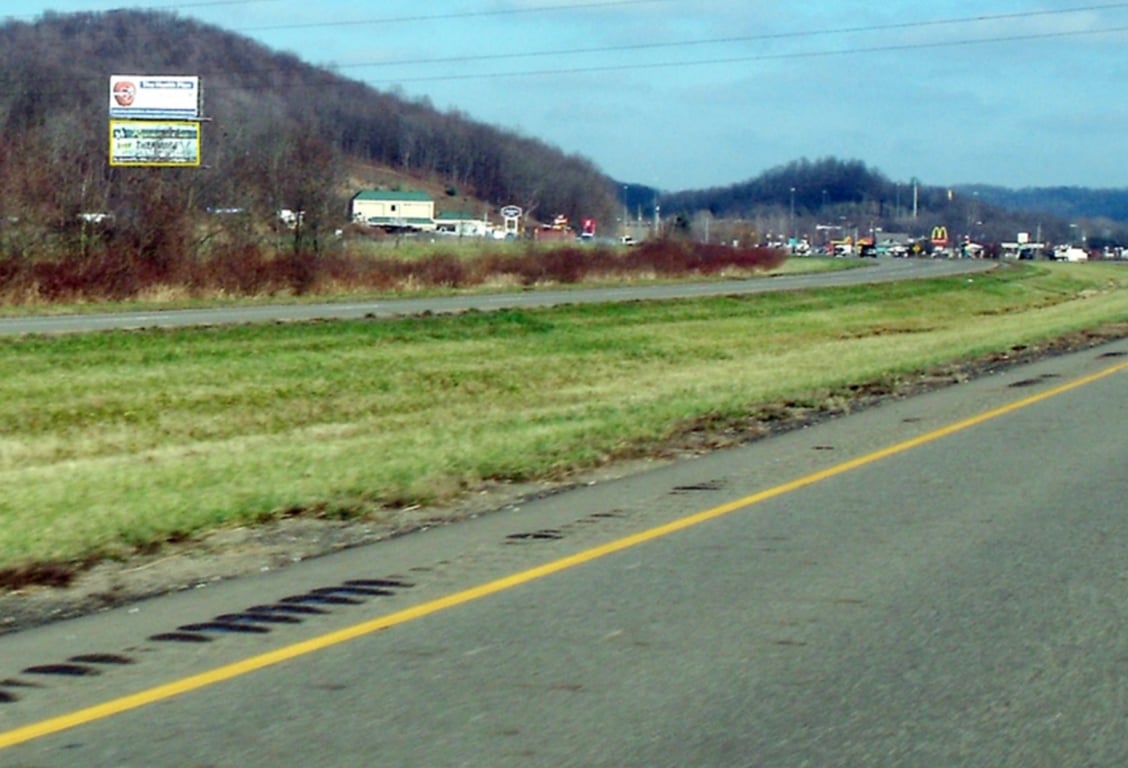 RT36 .4MI W/TR 1245 N/L W/F (B) Media