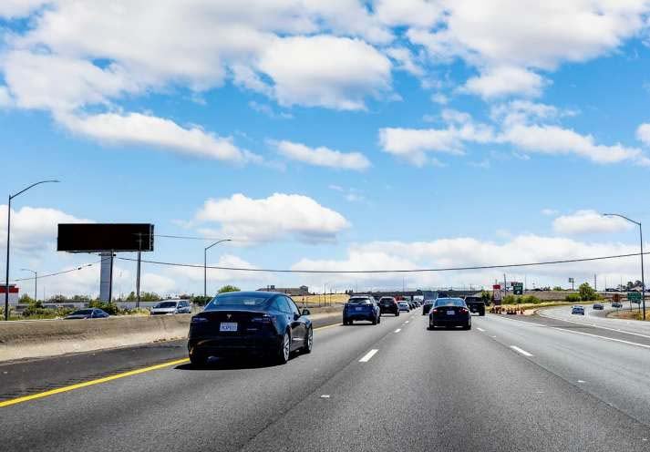 E/S Hwy 99, 1080' N/O Calvine F/N Media