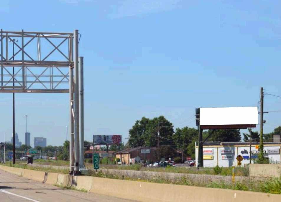 W/S of I-65 at MM 2.90, right-hand read for southbound traffic, N/F Media