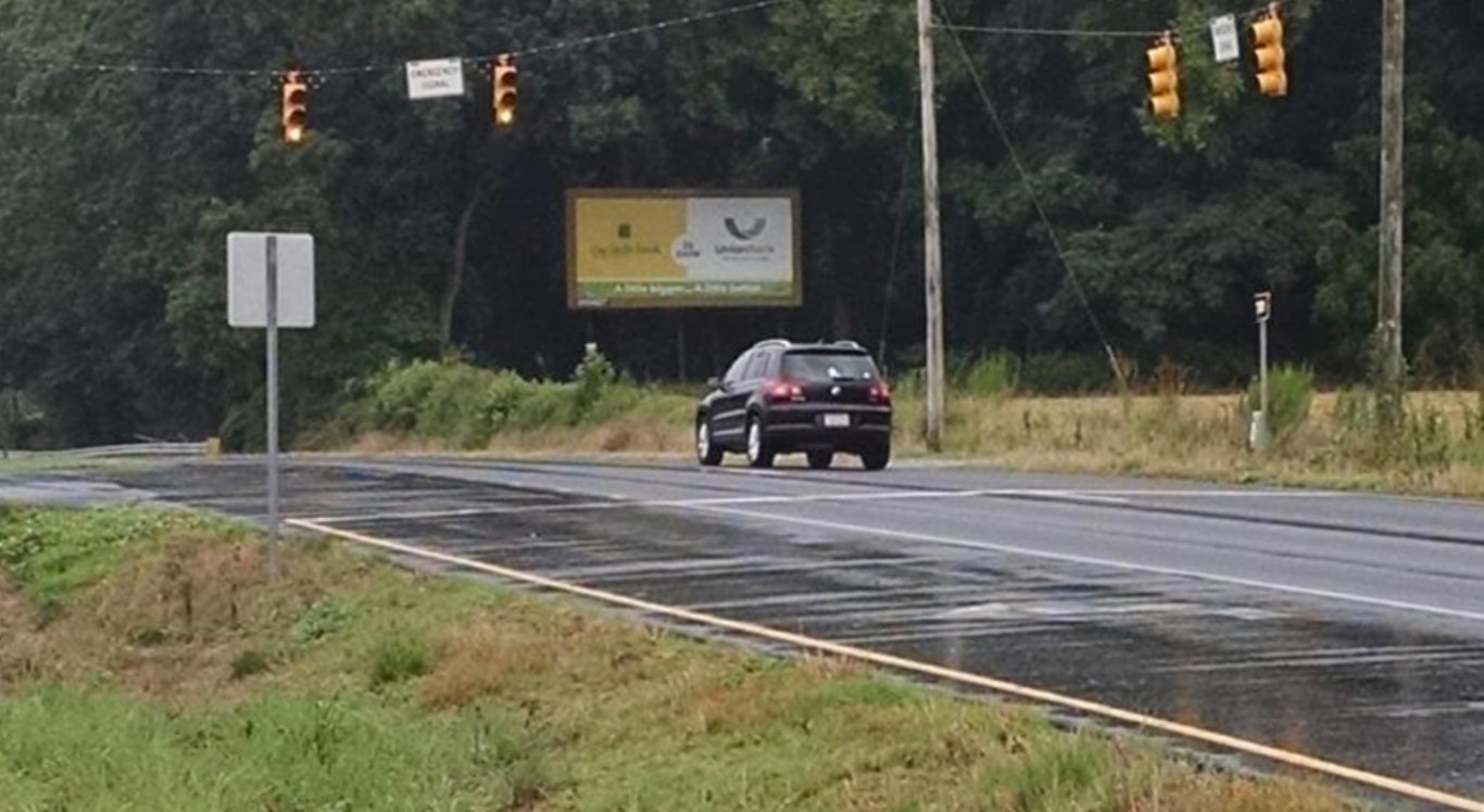 4721 US 70 E. 1 mi E/O US 70 BYPASS NS Media