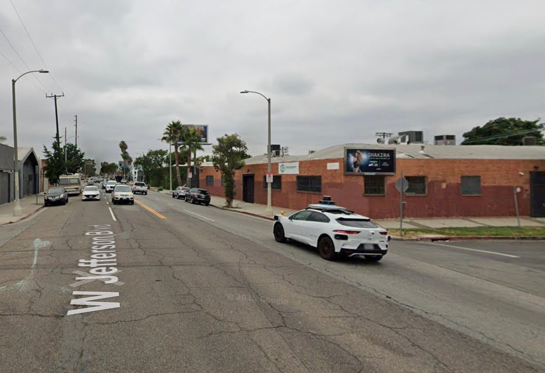 JEFFERSON BL NL 1F W OF CHESAPEAKE AV EF Media