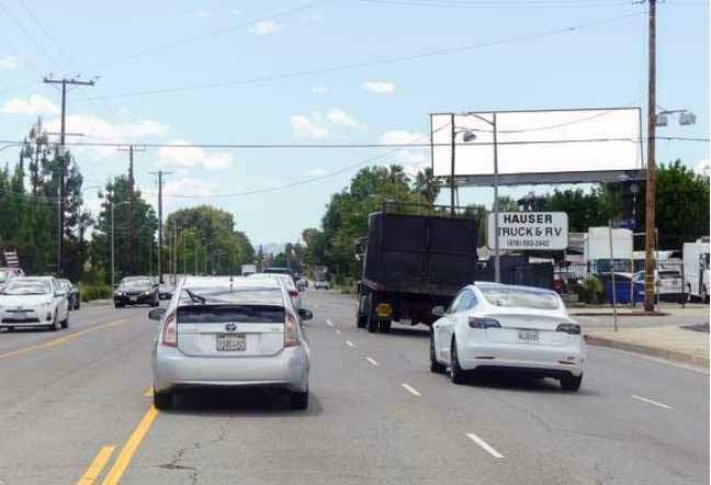 Location photo for Roscoe Blvd near Lausd Bus Yard, North Hills (Los Angeles)