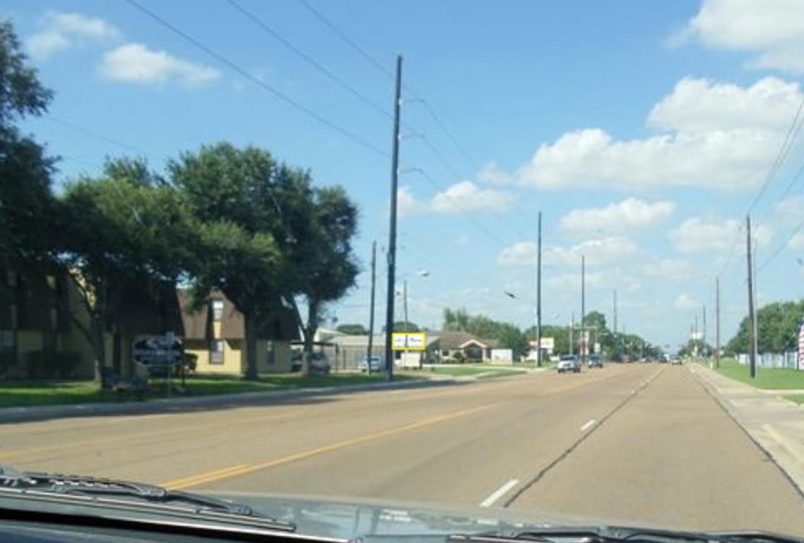 MOCKINGBIRD N/S S/O GUY GRANT WF LHR