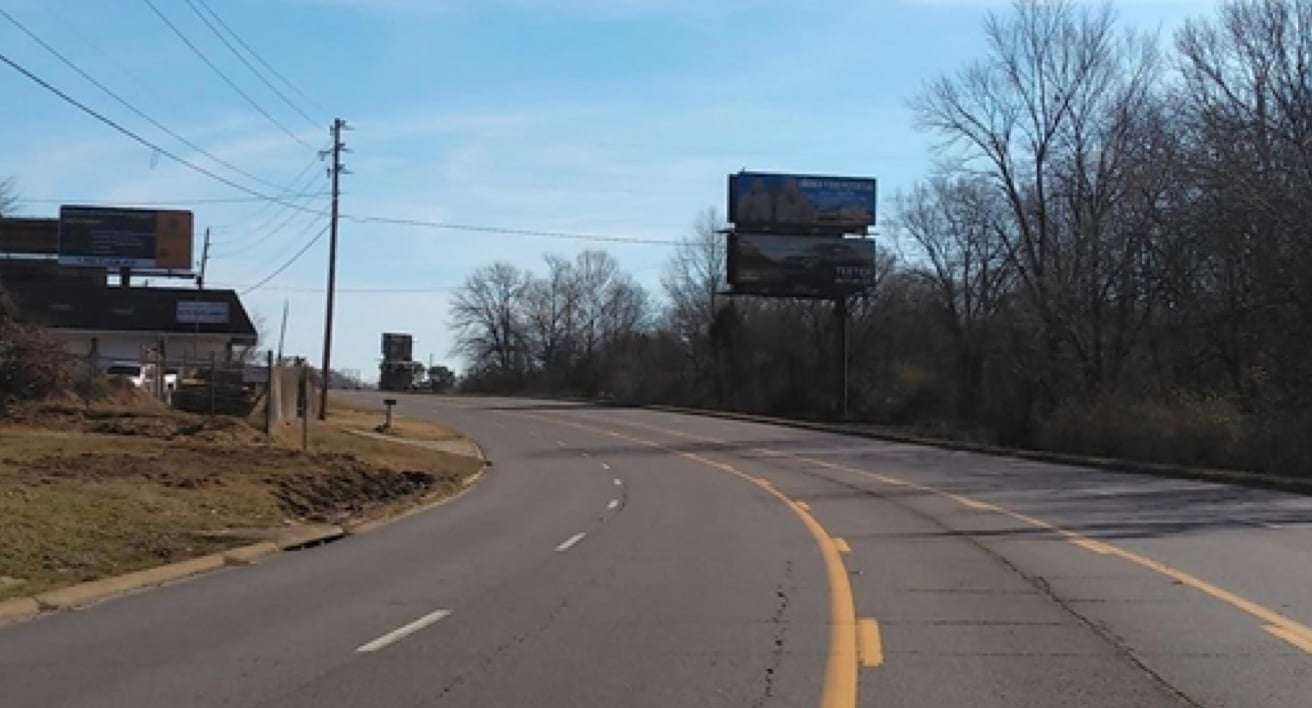 HWY 270W N/S 5.6 MI E/O HWY 70 Media