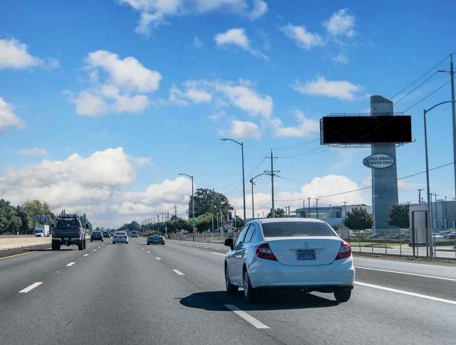 WS Hwy 99 1200 ft S/O Elk Grove Blvd. F/N Media