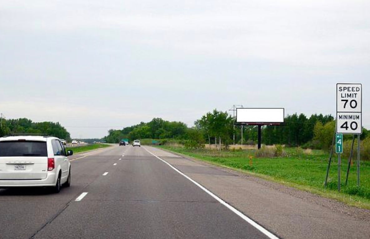 Location photo for I-35W WS 0.25mi S/O CR 21 (Loc #1) F/NE - 2