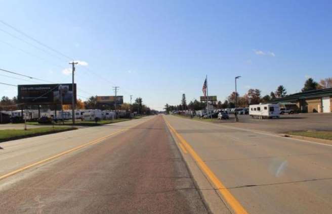 HWY 13 0.9 MI N/O HWY 73 N/2 Media