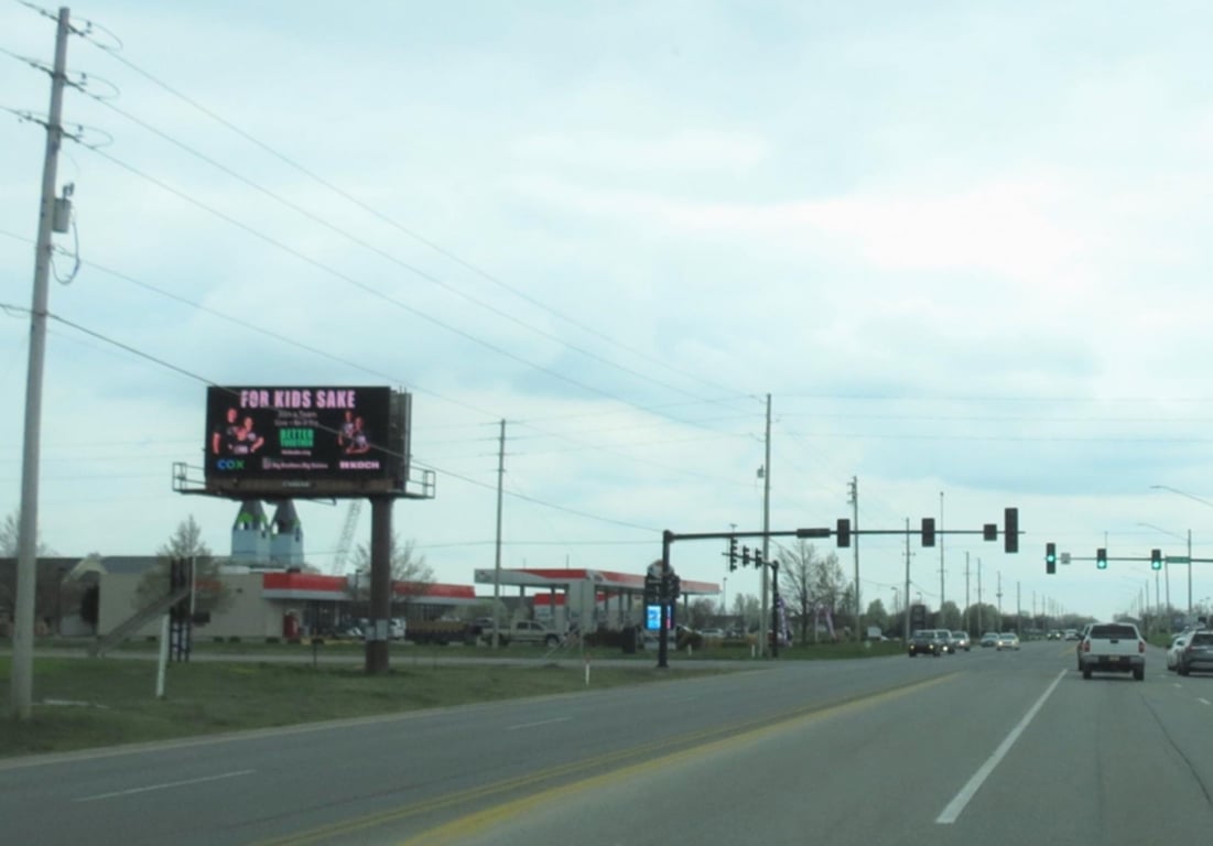 Location photo for W 37th St N near Corterra of Wichita (Wichita)