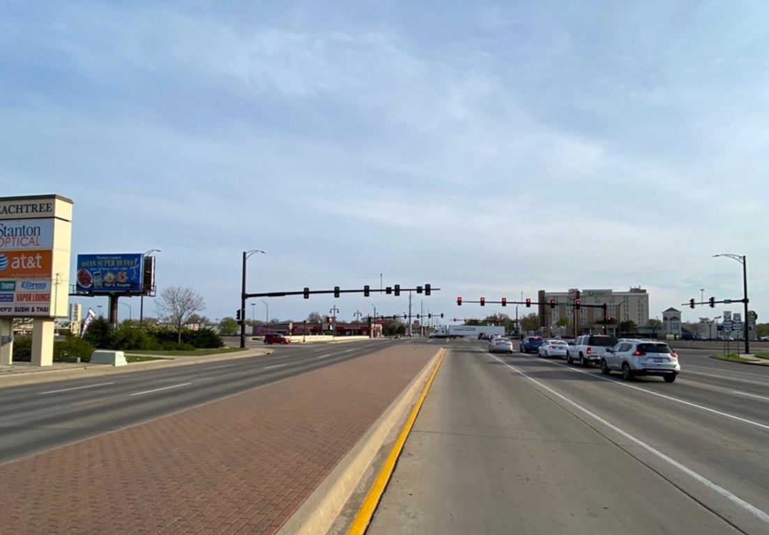 Location photo for E Kellogg Dr near Kellogg Dr & Rock OB (Wichita)