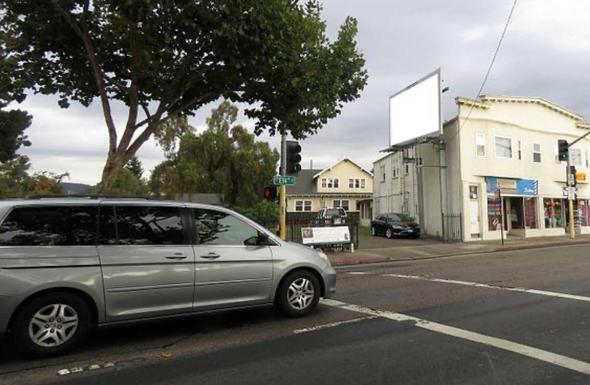 Location photo for CA-185 near E 14th St & Castro St, Assumption Parish (San Leandro)