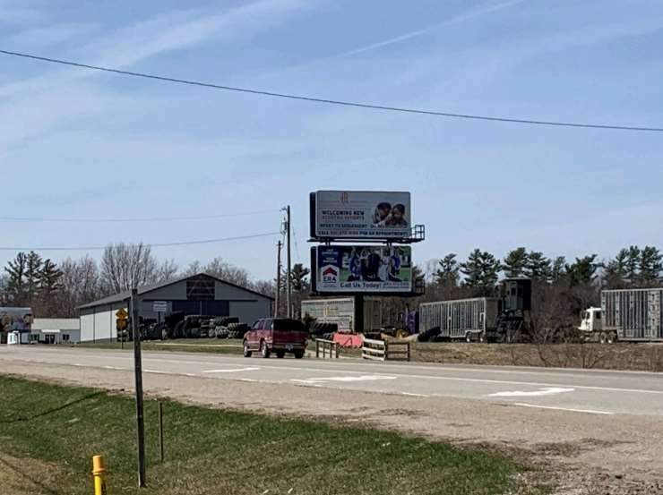 W Burlington Ave 500 ft w/o 32nd St N/S, Top, E/F Media