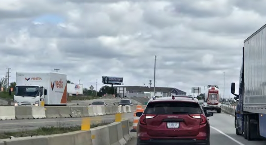 I-69 N 1220 ft S/O 82nd Street WS