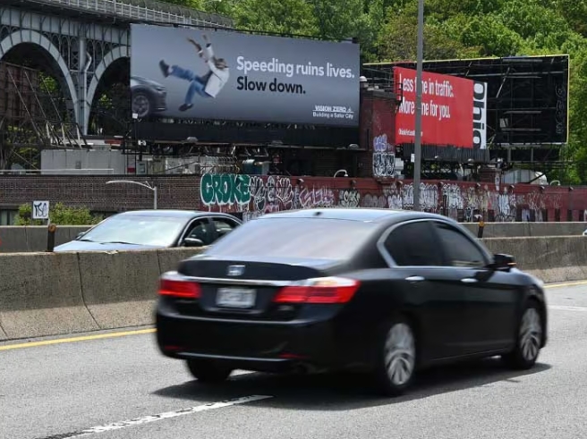 Location photo for W 125th St near Kravis Hall, Manhattan (New York)