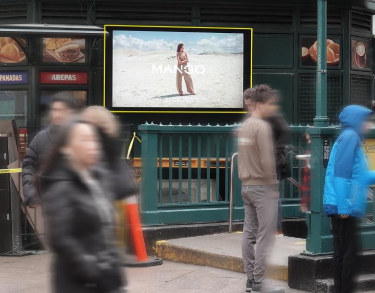 GREELEY SQUARE - W 32ND STREET & BROADWAY F/E Media
