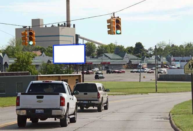 Montcalm E/O Lakeside N/S F/W Media