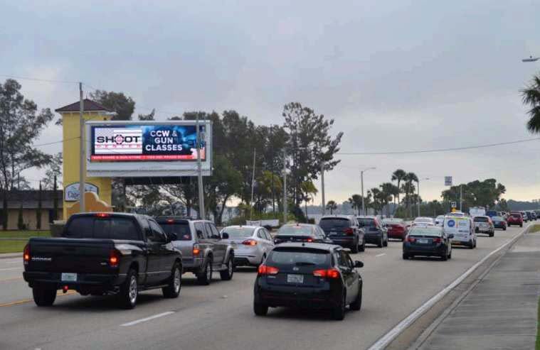 CAPE CORAL PKWY W/O CAPE CORAL BRIDGE NS/EB Media