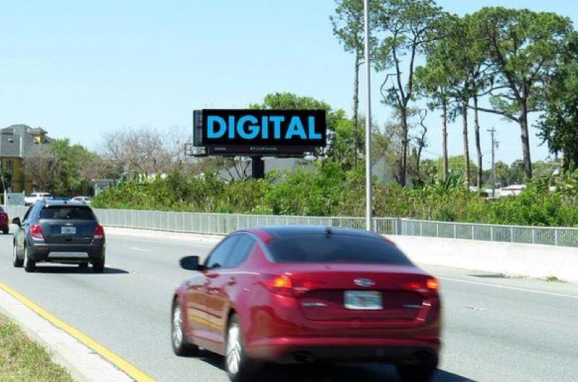 Location photo for E Burleigh Blvd near LX11377 E Burleigh Blvd & Lake Eustis Dr (Tavares)