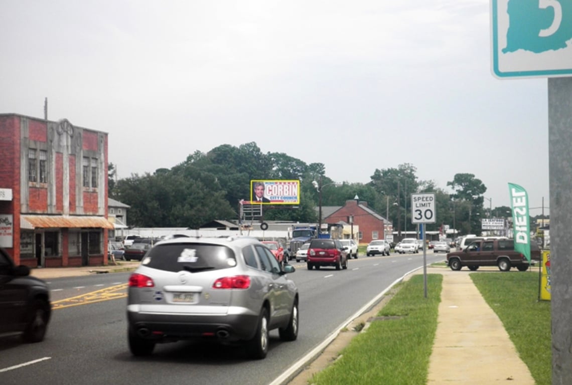 E 70TH N/S 500' E/O SOUTHERN P1-F/W Media