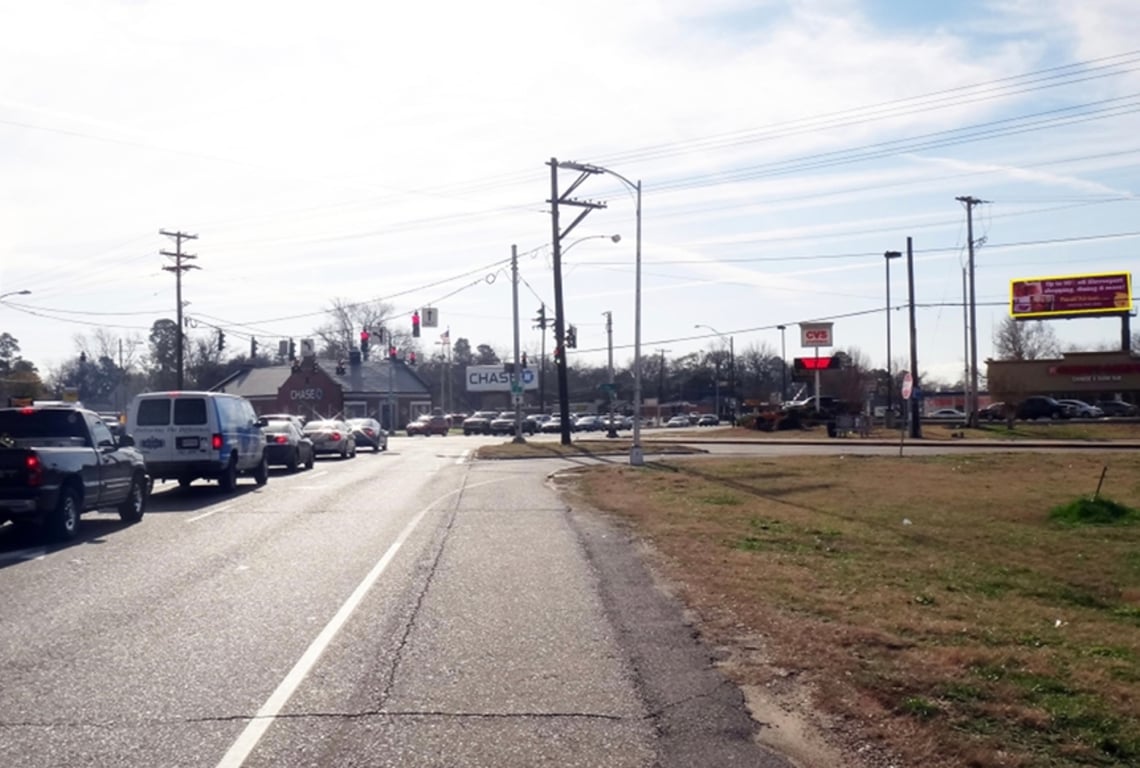 YOUREE W/S 300' S/O KINGS FN Media