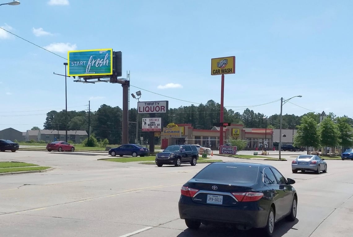 PINES RD. E/S 400' N/O FIVE OAKS DR. Media