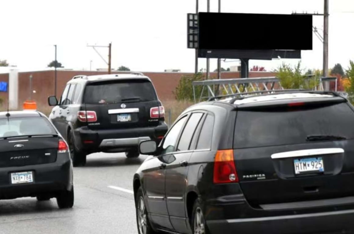 E/L Highway 169 N/O Highway 10 F/S Media