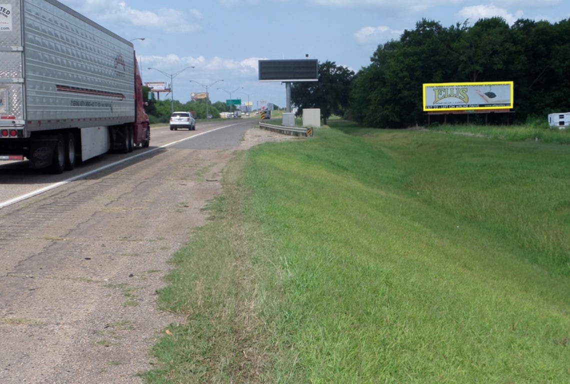 I-20 N/S 3600' E/O AIRLINE SNG-F/E Media