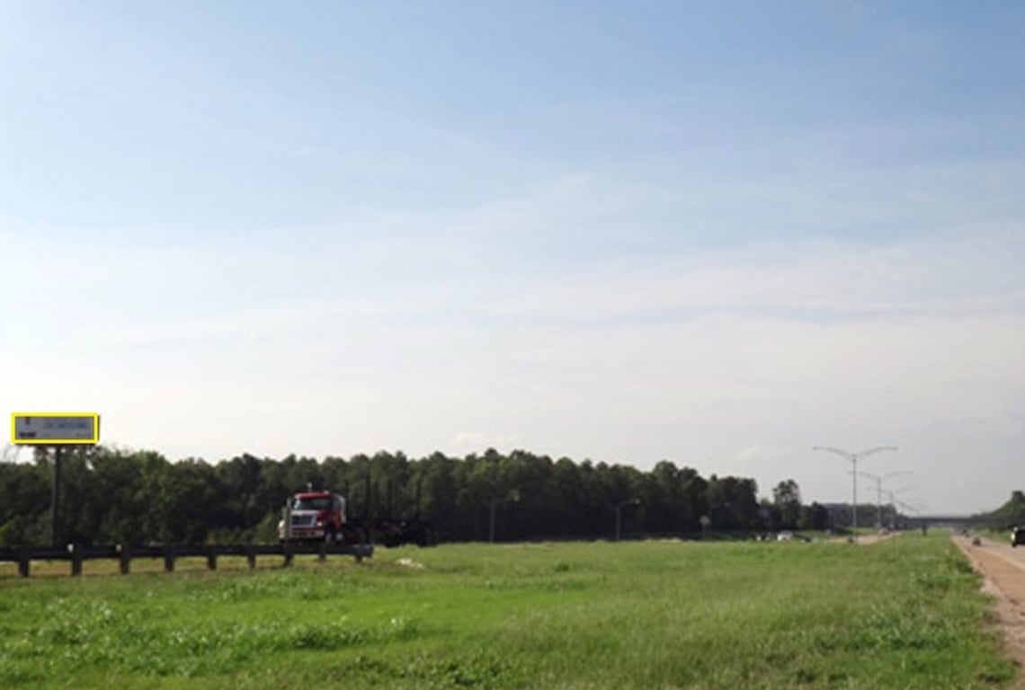 I-49 E/S 1000' S/O BERT KOUNS
P1 Facing North Media