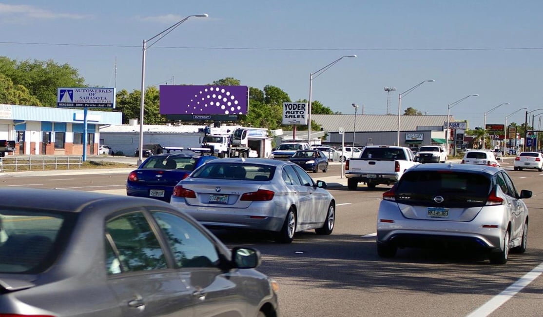 Location photo for N Washington Blvd near N Washington Blvd @ 17th St, 17th Street (Sarasota)