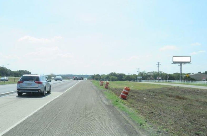 Location photo for I-35W WS 1mi S/O Briar Oaks F/N - 2