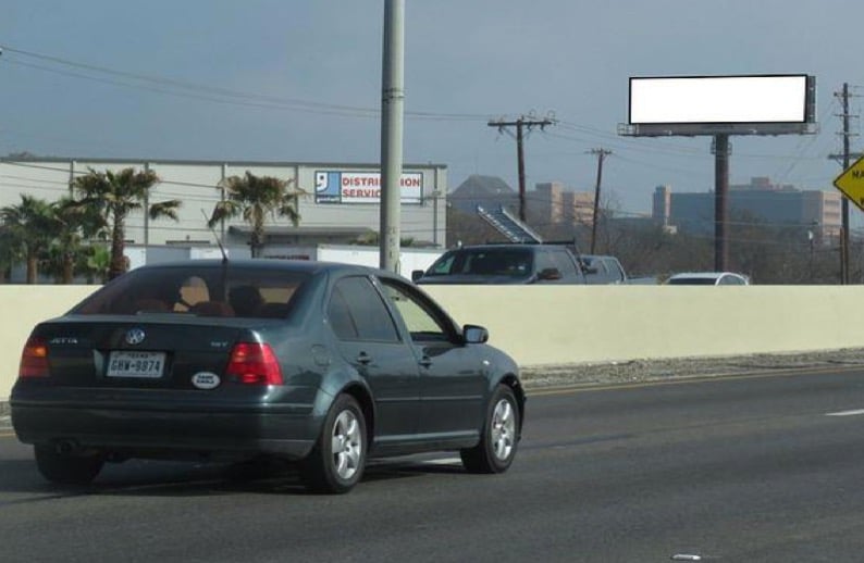 Location photo for I-35 Frontage Rd near I-35 S Access Rd. At Quality Inn, Near East Side (San Antonio)