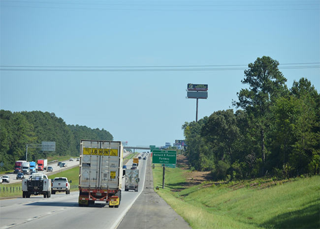 I-75 - .75M S/O EXIT 144 ( RUSSELL PKWY ES/FS BOTTOM Media