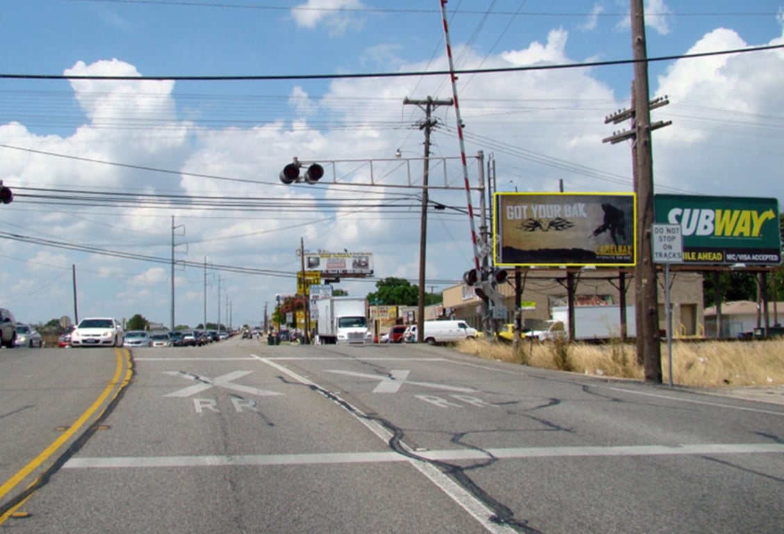 E/S FORT HOOD ST @ AVE E PS1 Media